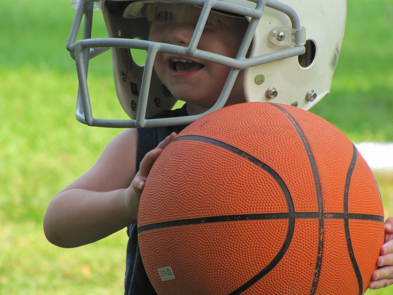 boy, child, basketball-164286.jpg